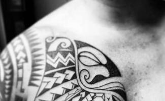 Tatuaje de estilo étnico Tatuajes étnicos para hombres.