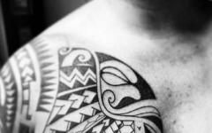 Tatuaje de estilo étnico Tatuajes étnicos para hombres.