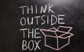 Hogyan gondolkodjunk a dobozon kívül: 11 módszer